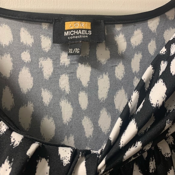 Lori Michael’s Dress - Picture 2 of 3